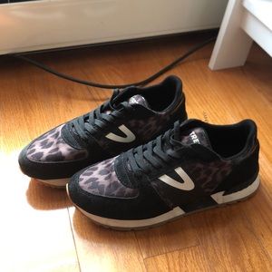 Tretorn black and leopard sneakers